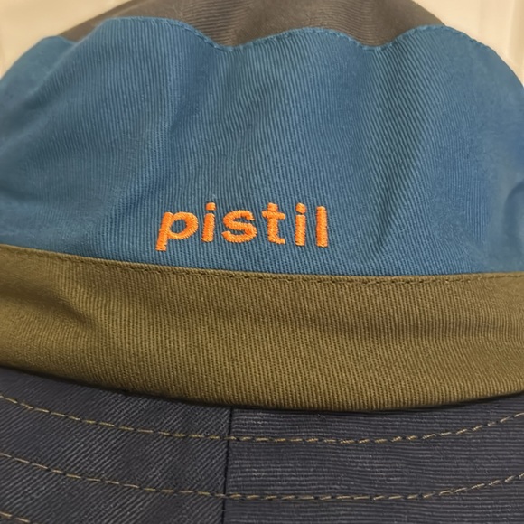 pistil Accessories - Like NEW Pistil blue/green bucket hat